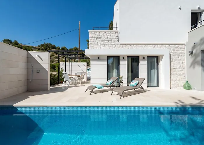 Elementa - A Peaceful Retreat