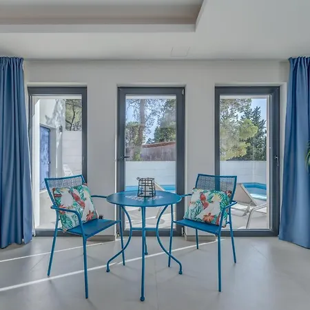 Elementa - A Peaceful Retreat ميلنا